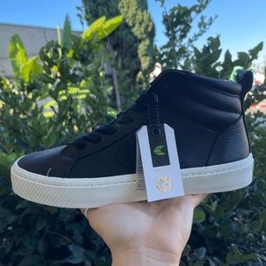 Black Premium Leather Cariuma Sneakers